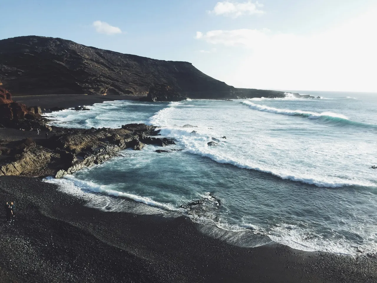 Brandung an der Lavaküste von Lanzarote