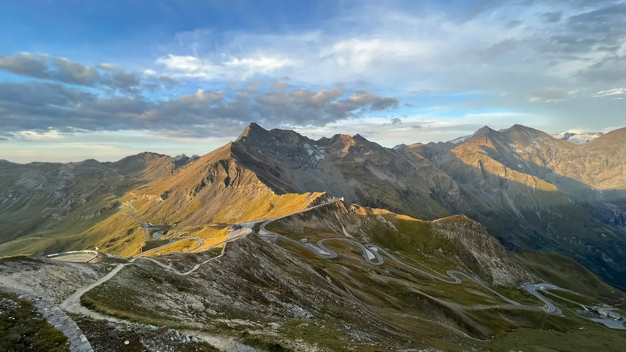 Großglockner-Hochalpenstraße im Sommer