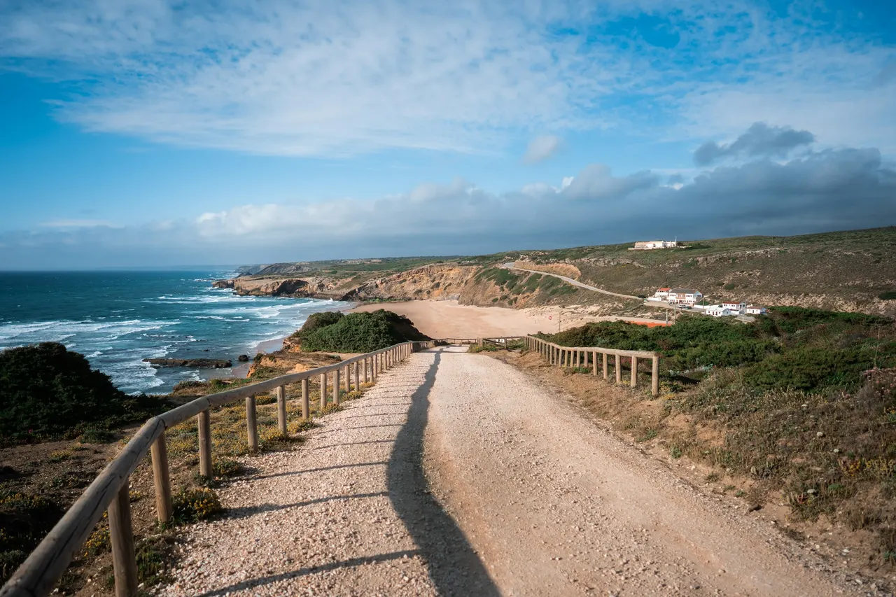 Küstenweg bei Aljezur an der Algarve